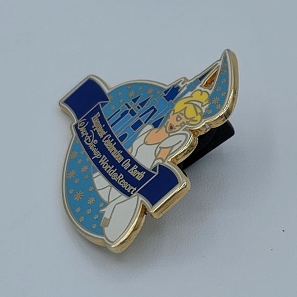 Disney Cinderella Pin 2005 Official Pin Trading #653 - Picture 5 of 8